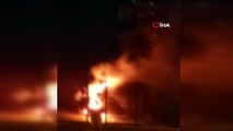 Bursa'da park halindeki otomobil alev alev yandı
