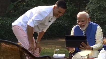Enjoy memes, even if I am being spoken against: PM Modi to Akshay Kumar | Oneindia News
