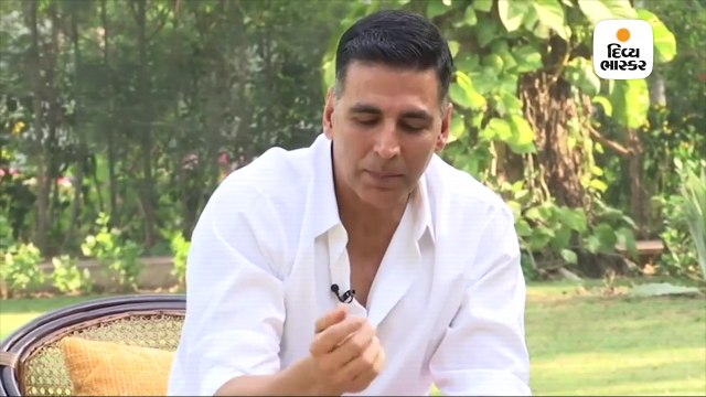 અક્ષયકુમારનો પીએમ મોદીની ઘડિયાળ વિશે પ્રશ્ન, ‘તમે હંમેશા ઘડિયાળ ઊંધી કેમ પહેરો છો?’