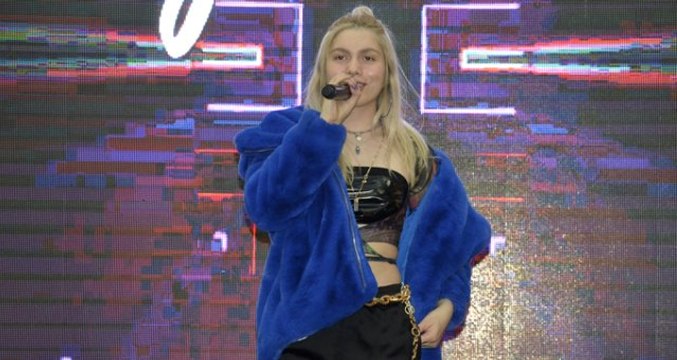 Aleyna Tilki'ye İkizi Kadar Benzeyen Genç Kadın Herkesi Şaşırttı