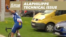 Alaphilippe technical issue - La Flèche Wallonne 2019