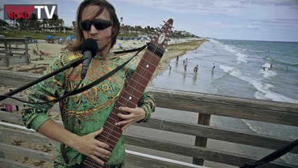 FLINT BLADE - SKATE TOWN (Studio Road TV)