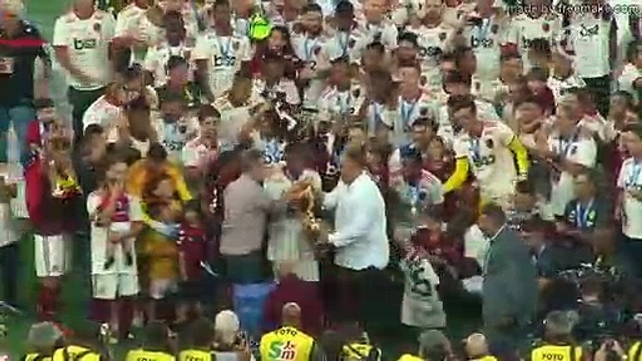 Veja a festa do 35° título carioca do Flamengo no Maracanã