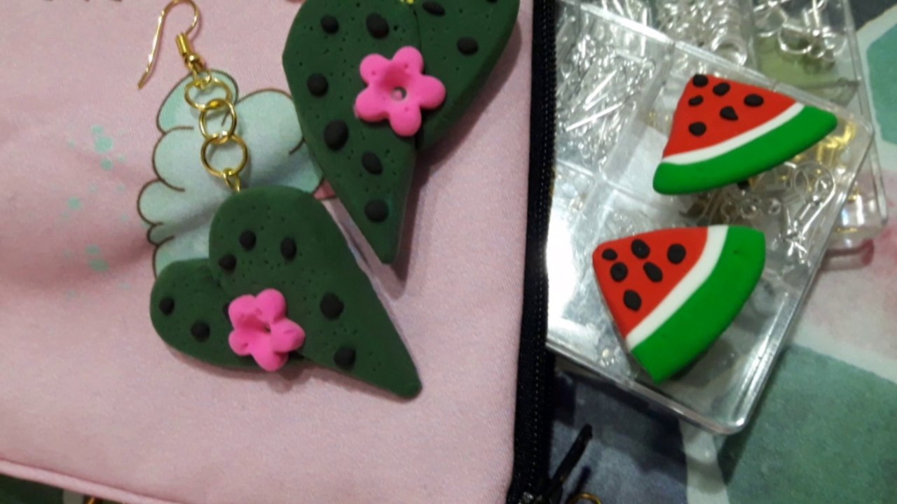 EARINGS IN FOMMY