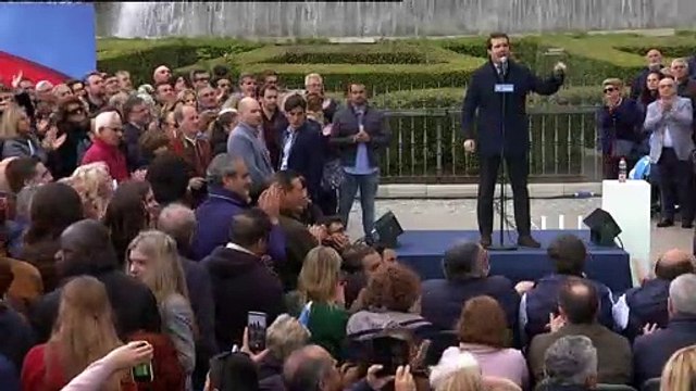 Casado se compromete a reformar el Código Penal para prohibir los homenajes a terroristas