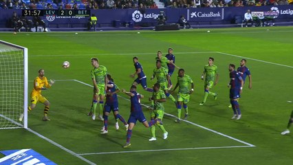 Liga : La grosse boulette du gardien du Betis !