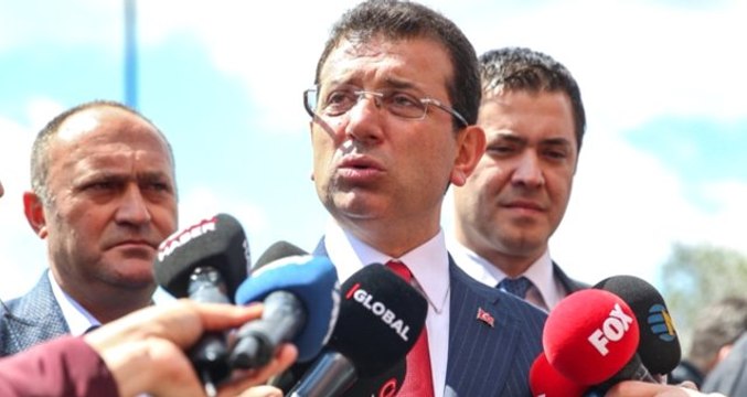 İmamoğlu, Küçükçekmece'de İstismara Uğrayan 5 Yaşındaki Çocuğun Ailesini Ziyaret Etti