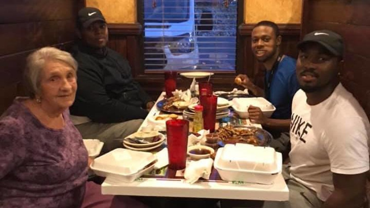 Young Alabama Men See Elderly Widow Dining Alone, Invite Her to Join Them
