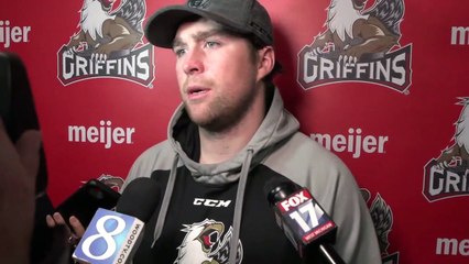 Chicago Wolves 5 at Grand Rapids Griffins 2