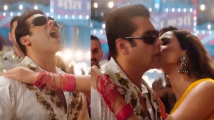 Bharat: Salman Khan's CUTE reaction after Disha Patani's KISS in slow motion song | FilmiBeat