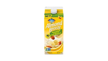 We Tried Almond Breeze's New Banana Milk—And It's Pretty Healthy