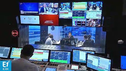 Conférence de presse de Macron : "Horaire innovant mais exercice classique, c'est la signature du président"