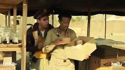 Catch-22 - bande-annonce #2 de la série de George Clooney (VO)