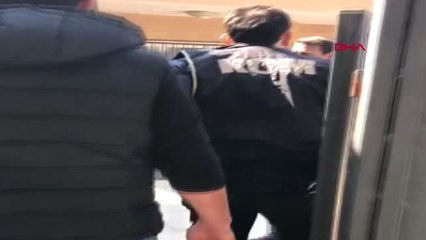 İzmir Lüks Villada, Binlerce Elektronik Sigara Likiti Ele Geçirildi