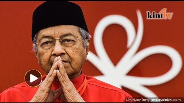 Dr M berang dengan rombakan exco Johor, mahu bersara - Sumber