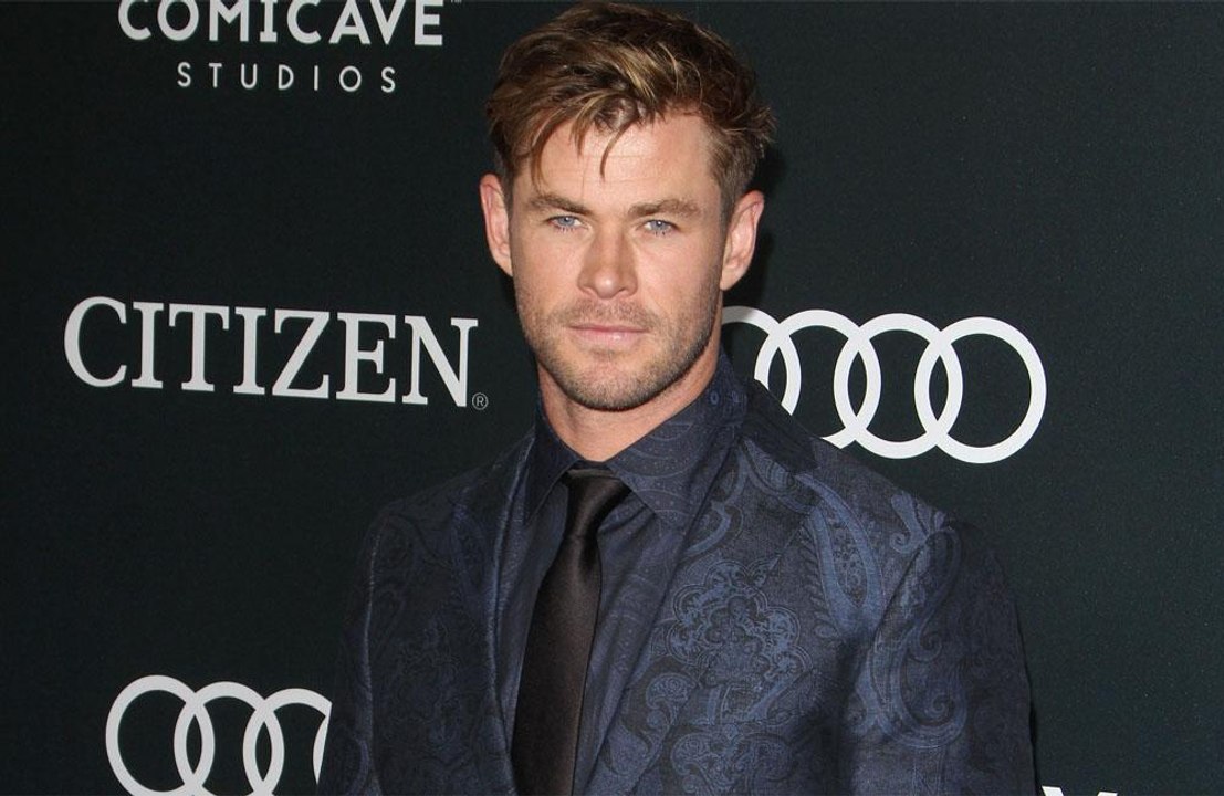 Chris Hemsworth behält Marvel-Requisiten