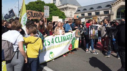 Seulement 400 personnes à la marche nationale pour le climat à Namur