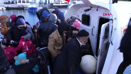 Çanakkale'de Afganistan Uyruklu 74 Kaçak Yakalandı