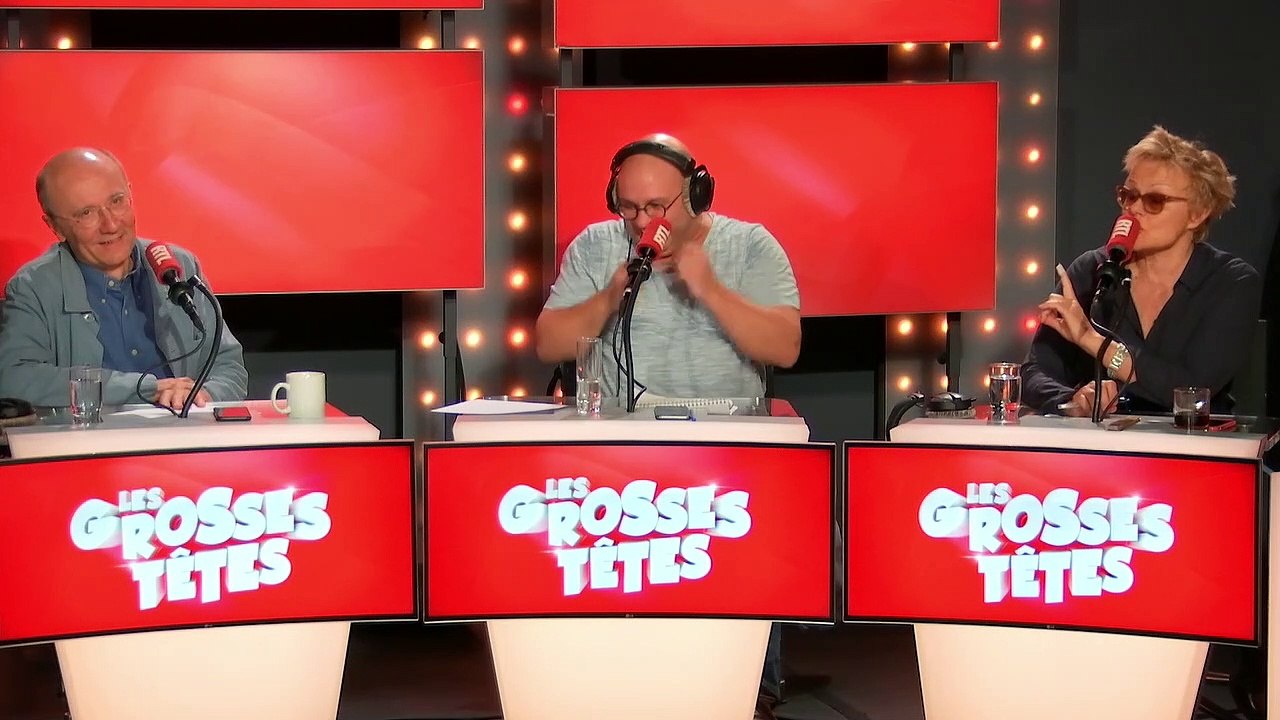 Yoann Riou fait craquer Muriel Robin dans "Les Grosses Têtes"