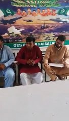 بچے کی خوبصورت آواز نے انٹر نیٹ پر جادو چلا دیا،