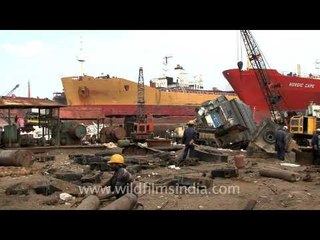 Alang recycling yard in a mess!