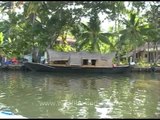 Houseboat tours to explore backwaters of Kerala!