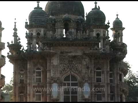 Bahauddin Makbara, Junagadh