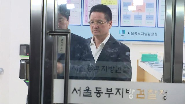 윤중천, 조사 14시간 만에 귀가...김학의 관련 대부분 부인 / YTN