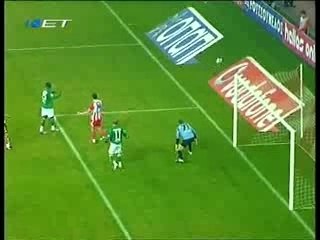 Ivancic hits the post Olympiakos-Panathinaikos