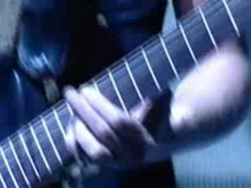 MUSE Time Is Running Out au KROQ a los angeles 09-12-2007