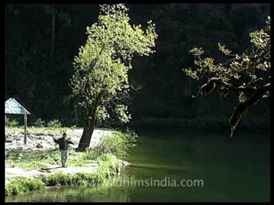 Camping at Dodital - the Emerald Lake above Utt...