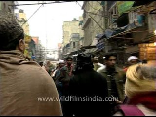 Deepak Badhwar in the market near Jama Masjid : Delhi