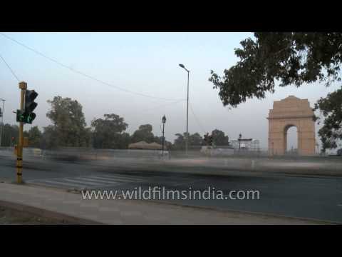 Time lapse of traffic, India gate
