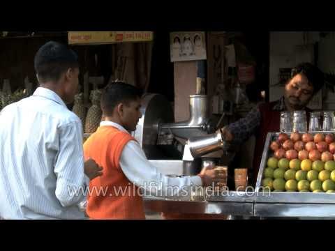 Freshly squeezed orange juice on the streets of Delhi