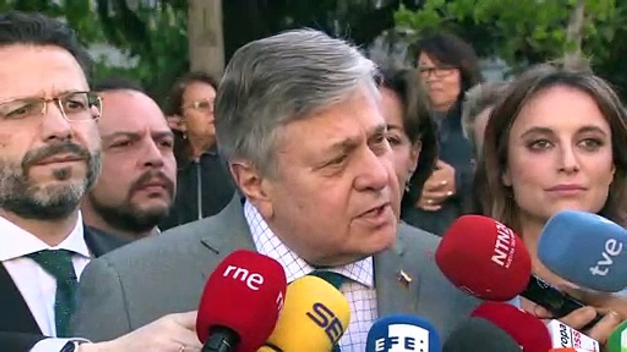 Casado ficha al padre de Leopoldo López para las elecciones europeas