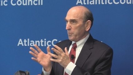 EE.UU. tilda de violación la presencia de grupo afín a Maduro en embajada