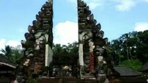 Pesona Pancuran Tirta Empul Bali yang Menyimpan Kekuatan Magis