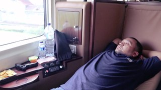 Naik Kereta Tidurrr.. Report Perjalanan Jakarta-Surabaya Bersama Argo Bromo Anggrek Luxury