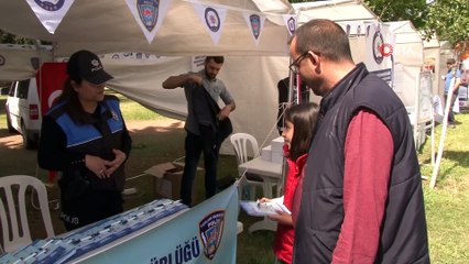 Polisten siyahi öğrencilere FETÖ uyarısı