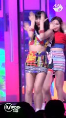 I feel like Im watching a super model dancing(^^