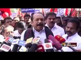MDMK leader Vaiko addressing reporters while trying to stage a rail roko in Trichy