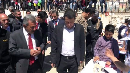 Gercüş'te 4006 TÜBİTAK Bilim Fuarı açıldı