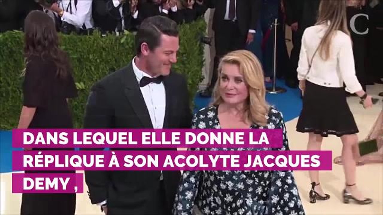 PHOTOS. Serge Gainsbourg, Johnny Hallyday, Yves Saint-Laurent : retour sur les hommes qui ont marqué la carrière de Catherine Deneuve