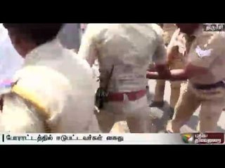 Download Video: Trichy farmers protest against PM Modi over Cauvery issue