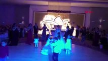 Adana Türk Bayraklı Düğün