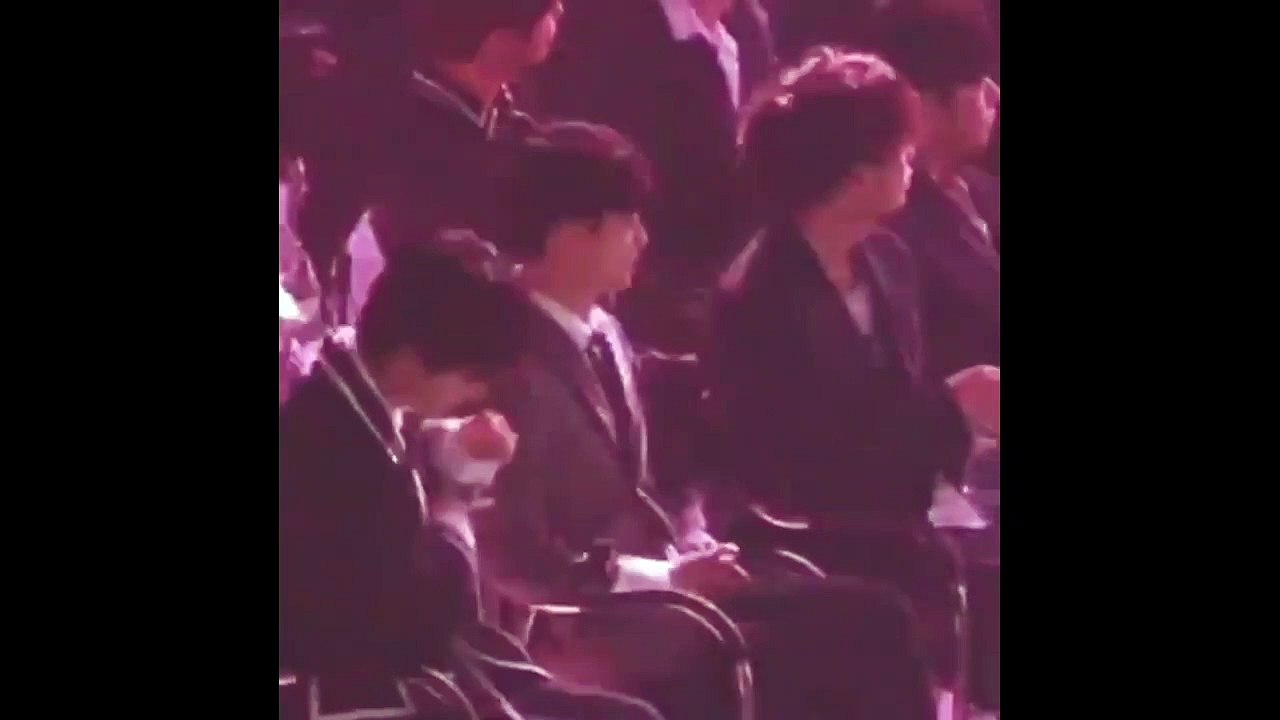 IKON LEADER, HANBIN, B.I  THE DORK FROM IKON !!