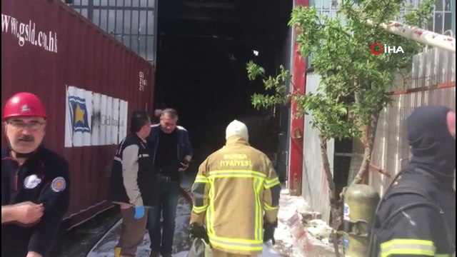 Bursa Yıldırım Oto Sanayi Sitesi'nde bir lastikçide patlama