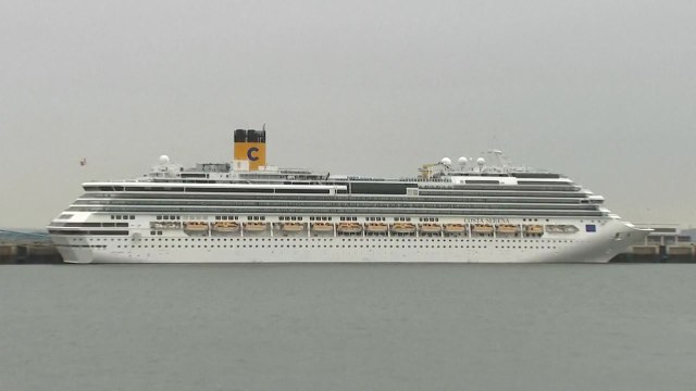 [인천] 크루즈터미널 개장...축하 불꽃축제 열려 / YTN