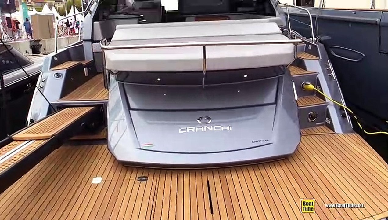 2019 Cranchi M44 HT Yacht - Deck and Interior Walkaround - 2018 Cannes Yachting Festival