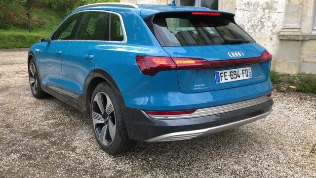 Audi e-tron 55 Quattro : présentation du SUV électrique en vidéo